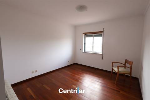Apartamento Terraço T3 com Vista Deslumbrante para a Serra da Estrela – Seia