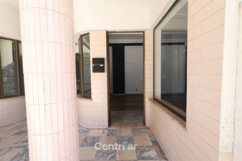 Loja , Centro de Viseu - Arrendamento ou Venda - Ref. CTR336