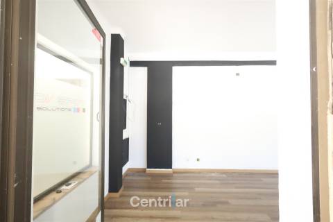 Loja , Centro de Viseu - Arrendamento ou Venda - Ref. CTR336