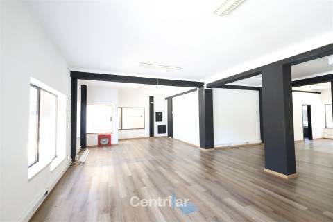 Loja , Centro de Viseu - Arrendamento ou Venda - Ref. CTR336