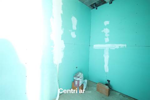 Moradia T3 com pátio e terraço