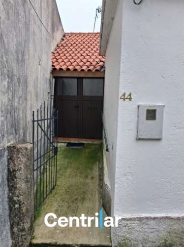 Moradia Geminada T2 Venda em Cabanas de Viriato,Carregal do Sal