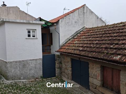 Moradia Geminada T2 Venda em Cabanas de Viriato,Carregal do Sal