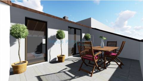 Moradia  em banda, T1+1  com varanda