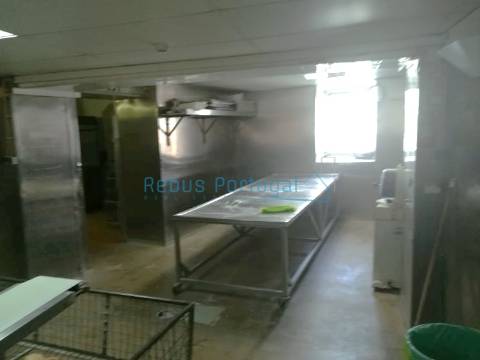 Moradia para Restaurar T3 Venda em Faro (Sé e São Pedro),Faro