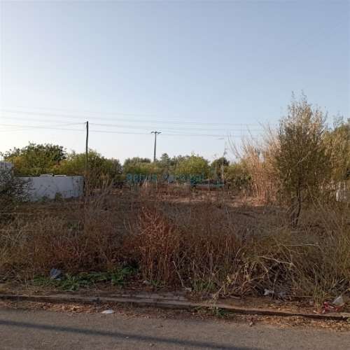 Lote de terreno para construção de moradia de 2 pisos + cave