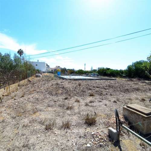 Terreno para construção, com furo