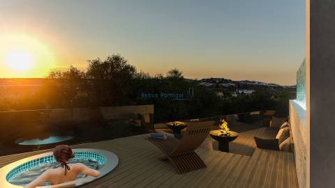 Lote com projeto aprovado para moradia T3 com piscina infinita