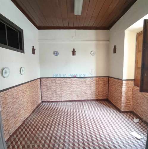 Casa tradicional para renovar