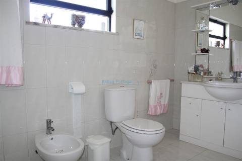 Moradia de 3 quartos com garagem