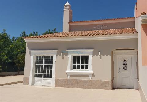 Moradia T3 entre o campo e a cidade – Um lar acolhedor em Loulé