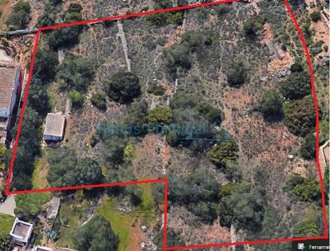 Terreno para construção de 1 ou 2 moradias, magnifica vista de mar