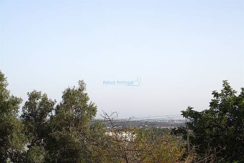 Terreno para construção de 1 ou 2 moradias, magnifica vista de mar