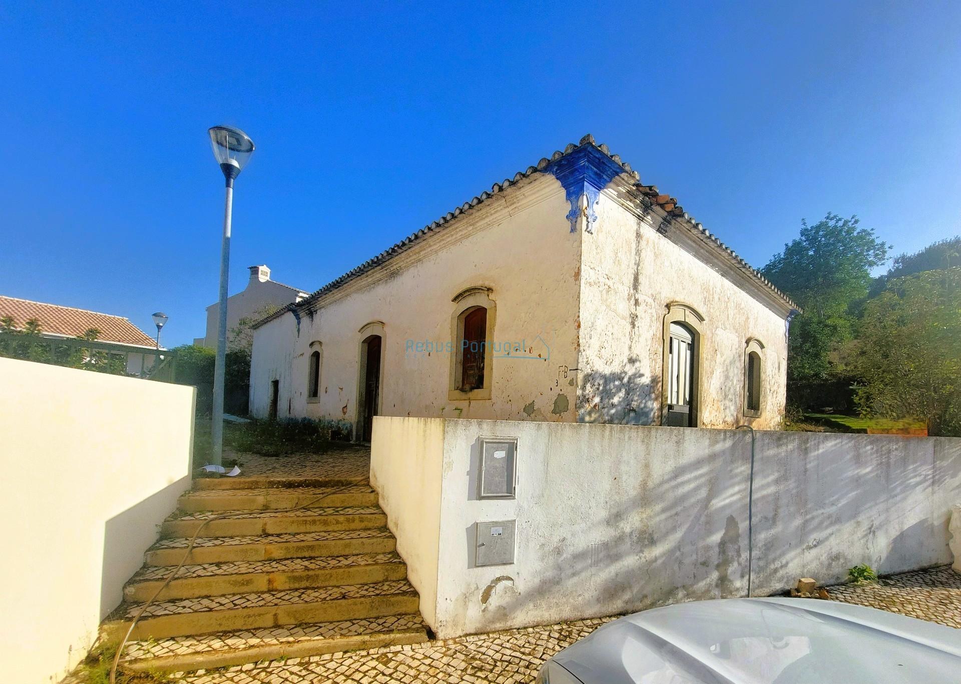 Uma Tela com História: Oportunidade Única nos Arredores de Loulé