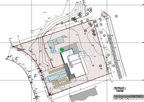 Terreno com infraestruturas para Moradia de Luxo em Construção