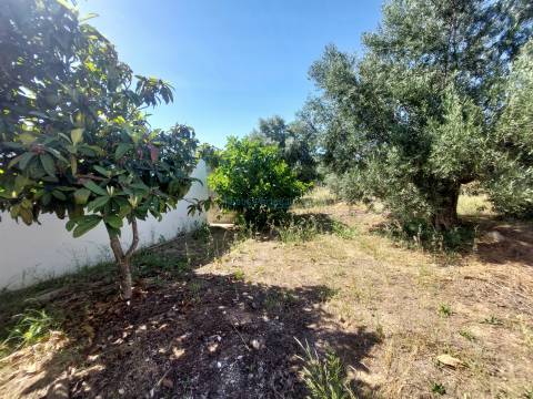 Terreno Exclusivo com Projeto Aprovado Pronto a Construir
