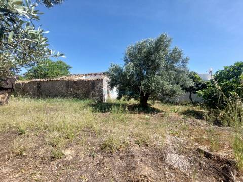 Terreno Exclusivo com Projeto Aprovado Pronto a Construir