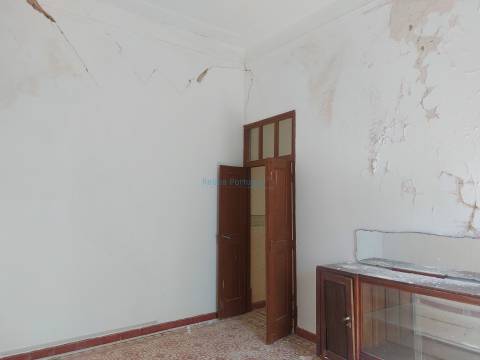 Quinta de Carácter Único para Projeto Residencial ou Turístico de Excelência