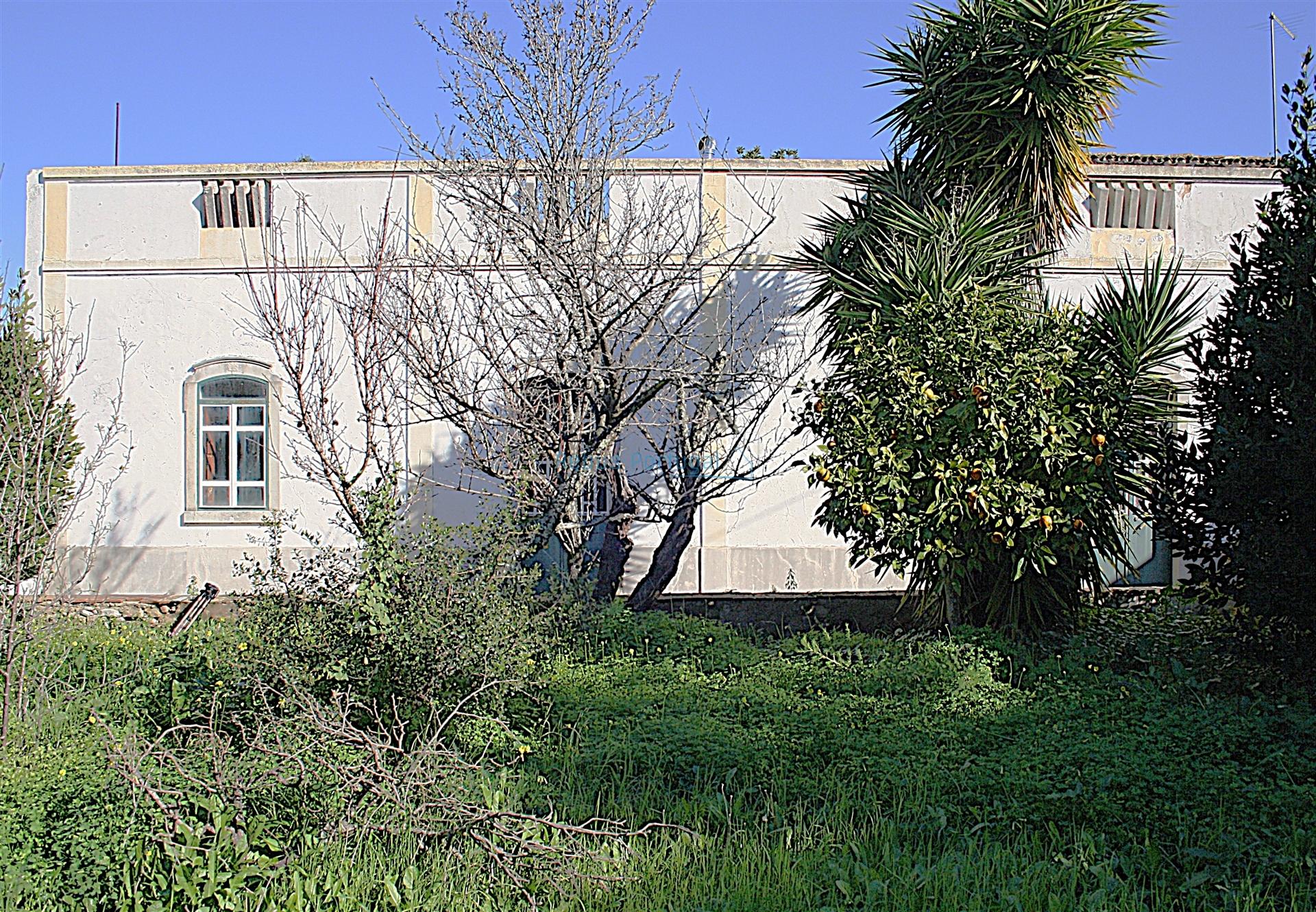 Quinta de Carácter Único para Projeto Residencial ou Turístico de Excelência