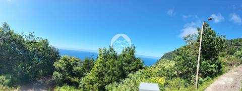 Terreno Rústico no Paraíso Natural