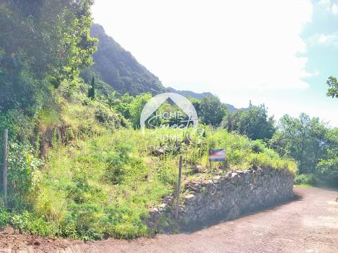 Terreno Rústico no Paraíso Natural