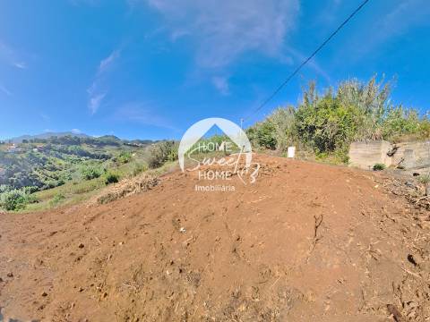Terreno Rústico em Farrobo