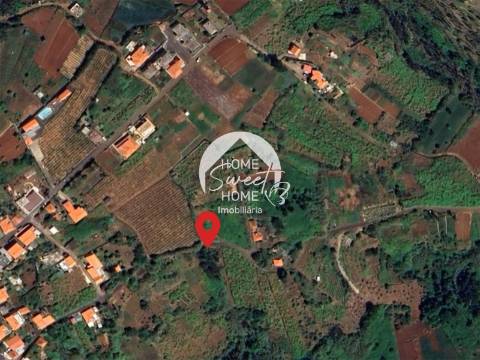 Terreno Rústico em Farrobo