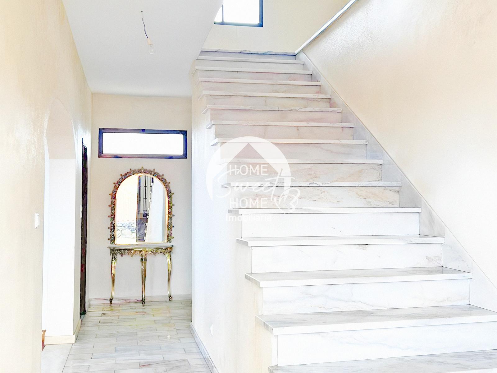 Moradia T5 Venda em Santana,Santana