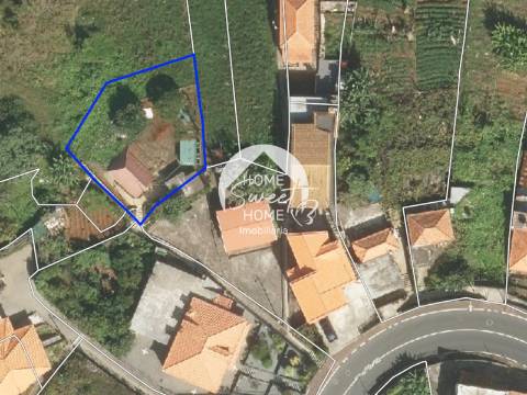 Moradia T1 em Santana com as vivencias tradicionais madeirenses