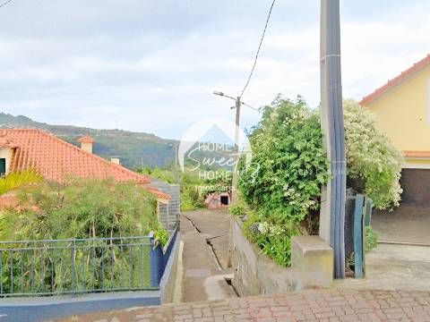 Moradia T1 em Santana com as vivencias tradicionais madeirenses