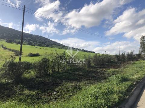 Terreno com enorme potencial com 58 ha