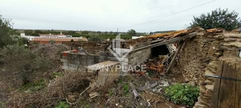 Terreno em Aldeia Típica Alentejana.