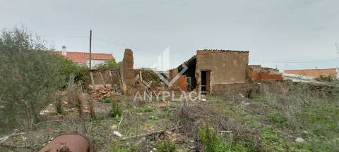 Terreno em Aldeia Típica Alentejana.