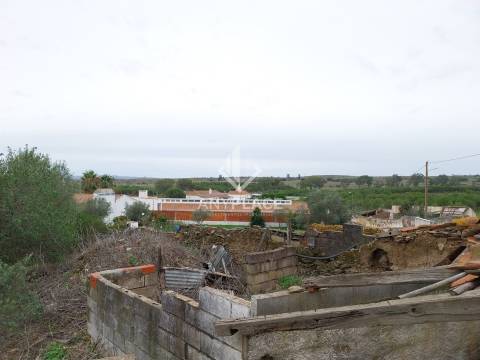 Terreno em Aldeia Típica Alentejana.