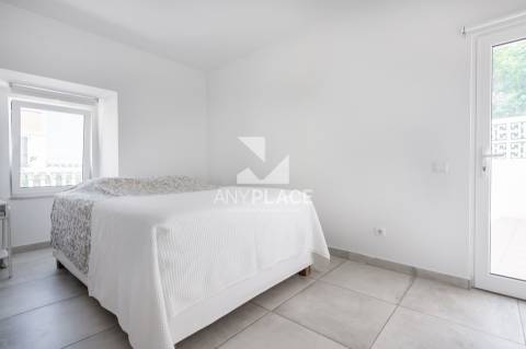 Encantadora Moradia totalmente renovada com vista para as muralhas do Castelo em Loulé.