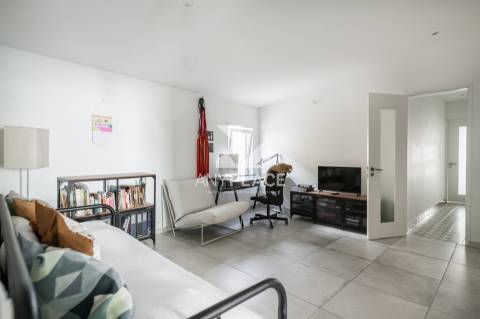 Encantadora Moradia totalmente renovada com vista para as muralhas do Castelo em Loulé.