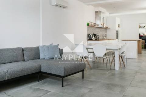 Encantadora Moradia totalmente renovada com vista para as muralhas do Castelo em Loulé.