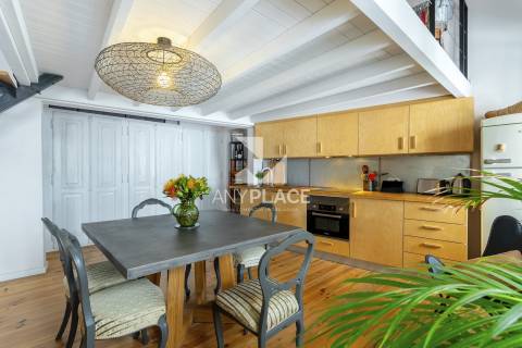 Charmosa Moradia Renovada com Dois Apartamentos Independentes no Centro Histórico de Loulé