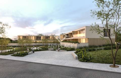 Moradias de Luxo em Zona Exclusiva de Loulé - Oportunidade Única de Investimento