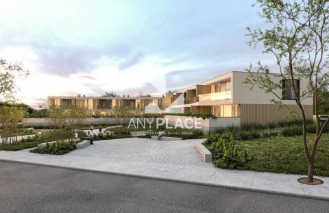 Moradias de Luxo em Zona Exclusiva de Loulé - Oportunidade Única de Investimento