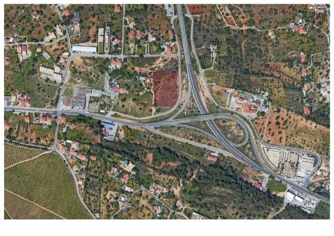 Terreno com Projeto em fase Aprovação Espaço Comercial em Localização Premium no Triângulo Dourado