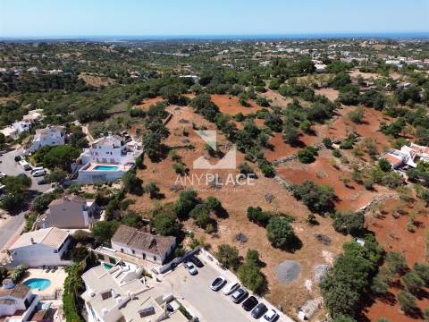 Quinta para construção de moradia de Luxo com projecto aprovado.