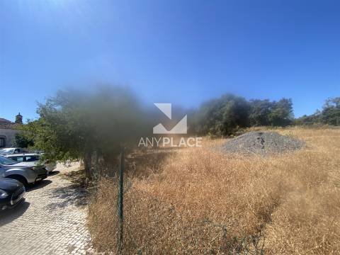 Quinta para construção de moradia de Luxo com projecto aprovado.