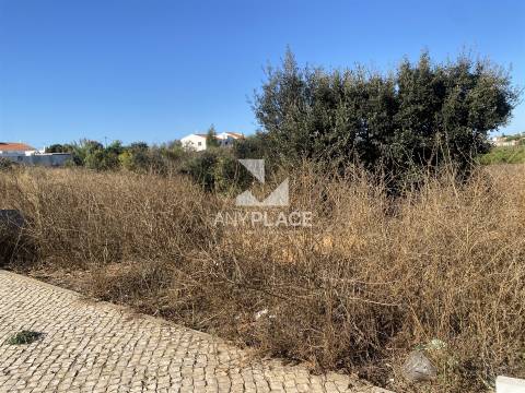 EXCELENTE OPORTUNIDADE – TERRENO PARA CONSTRUÇÃO EM ZONA PRIVILEGIADA.