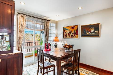 Prédio Renovado no Coração de Silves – Uma Joia Medieval com Conforto Moderno.