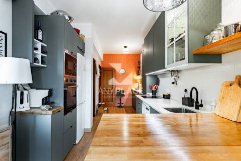 Prédio Renovado no Coração de Silves – Uma Joia Medieval com Conforto Moderno.