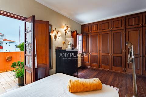 Prédio Renovado no Coração de Silves – Uma Joia Medieval com Conforto Moderno.