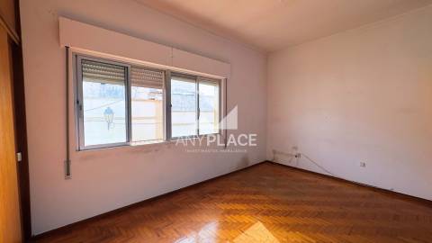 Prédio Exclusivo no Centro Histórico de Loulé com Vista Mar e Vista sobre o Castelo.