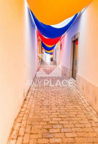 Prédio Exclusivo no Centro Histórico de Loulé com Vista Mar e Vista sobre o Castelo.