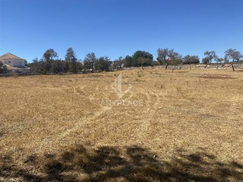 Terreno para construção de moradias em condomínio de Luxo